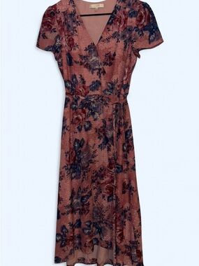 Wayf Mauve Floral Wrap Midi Dress with Navy Accents